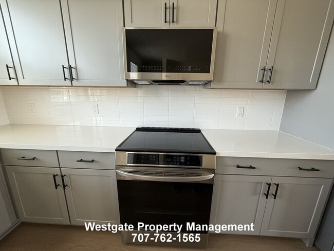 Building Photo - 209 Wellness Wy