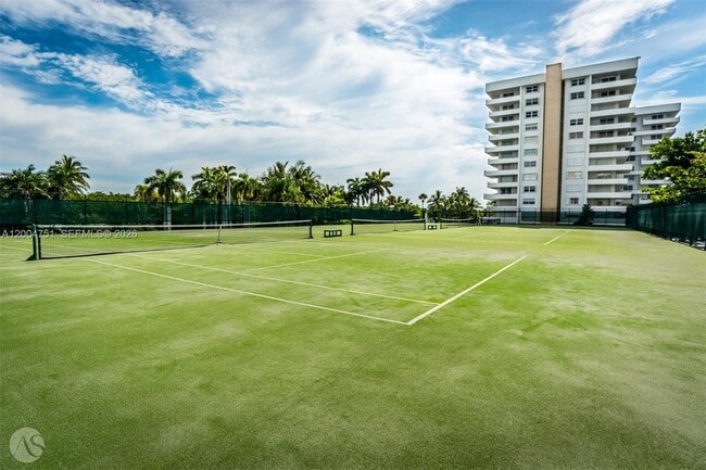 Building Photo - 177 Ocean Ln Dr