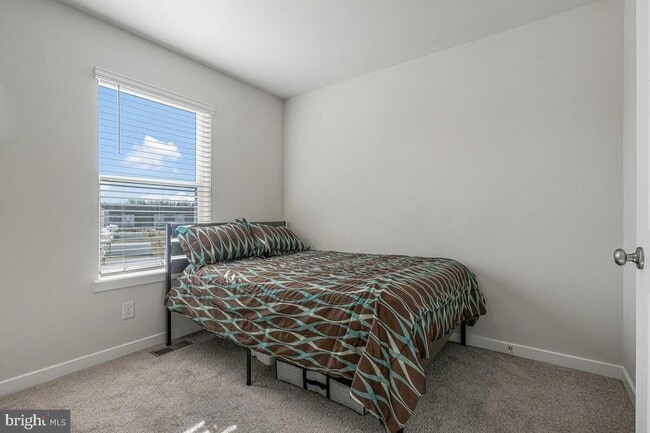 Building Photo - 313 Soft Rush Ln