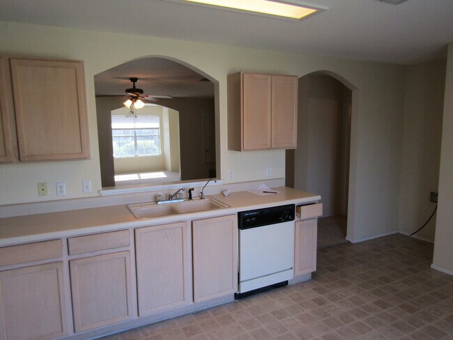 Building Photo - 3913 Haleys Way