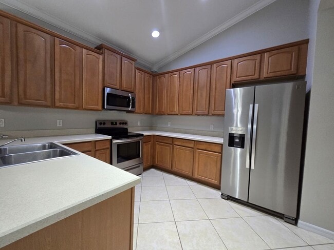 Building Photo - 9437 Leland Dr