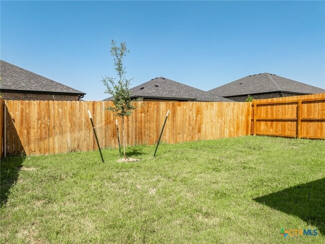 Building Photo - 5107 Rose Petal Ct