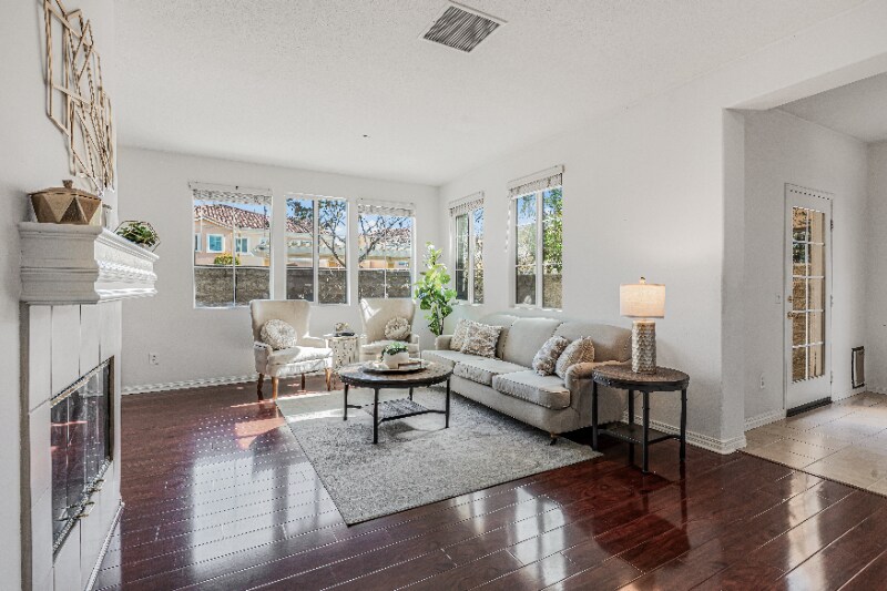 Building Photo - 2916 Esperanza Way