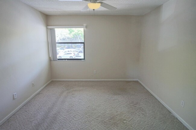 Building Photo - 40 Andalusia Ct