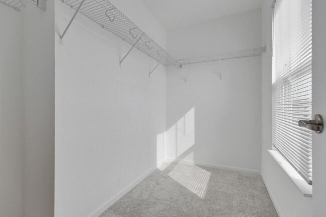 Building Photo - 632 Wolverine Dr