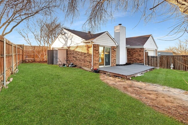 Building Photo - 246 Pinyon Ln