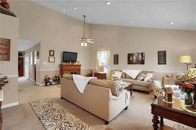 Building Photo - 7803 Edgemanor Ct