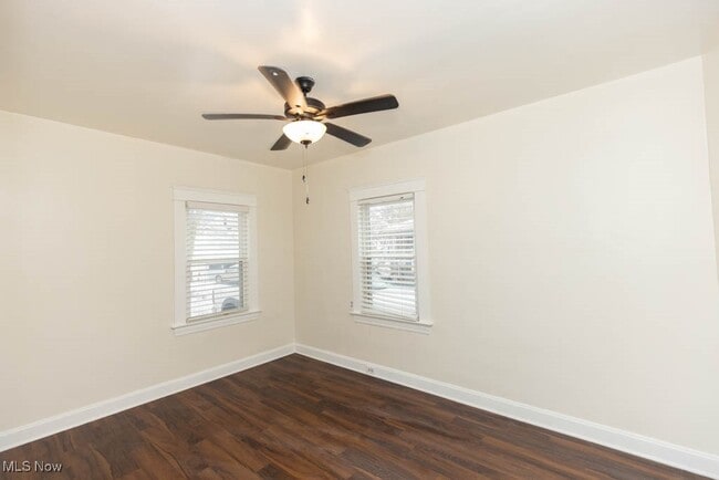 Building Photo - 1598 Alameda Ave