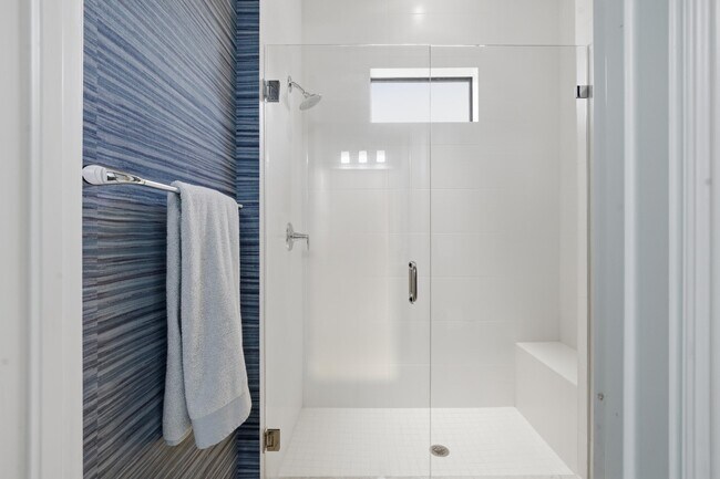 Building Photo - 17101 Magnolia Estates Dr