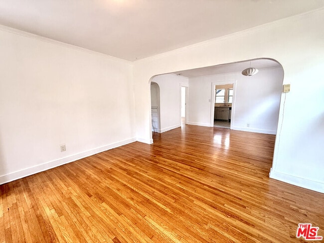 Building Photo - 2471 W Ave 32