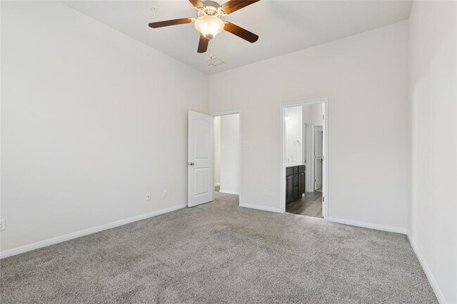 Building Photo - 1200 10th St