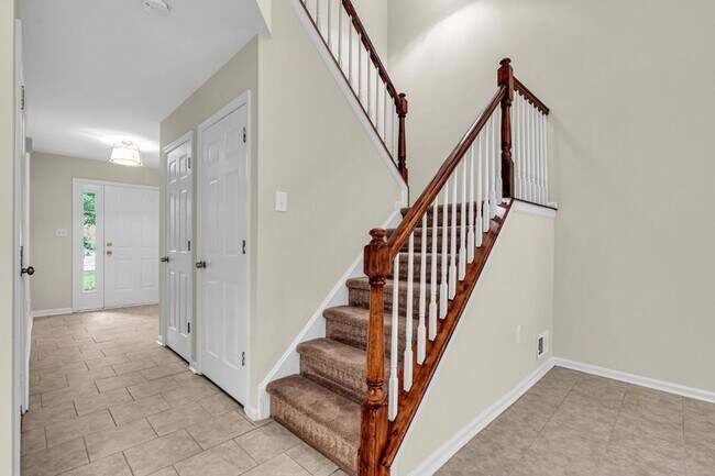 Building Photo - 206 Sandpiper Ct