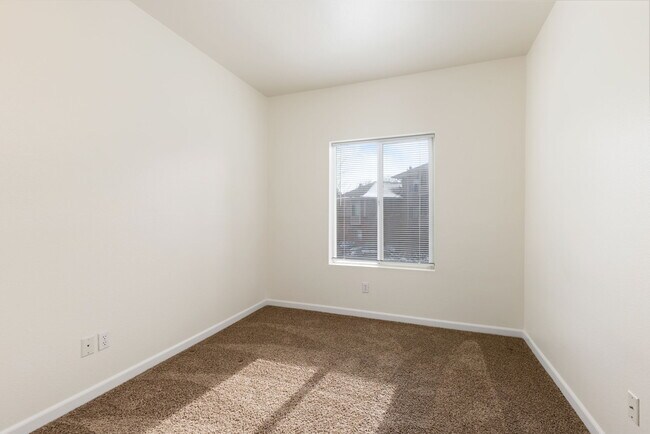 Building Photo - 4545 Wheaton Dr