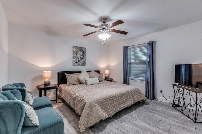 Building Photo - 10501 Old Dawson Ct