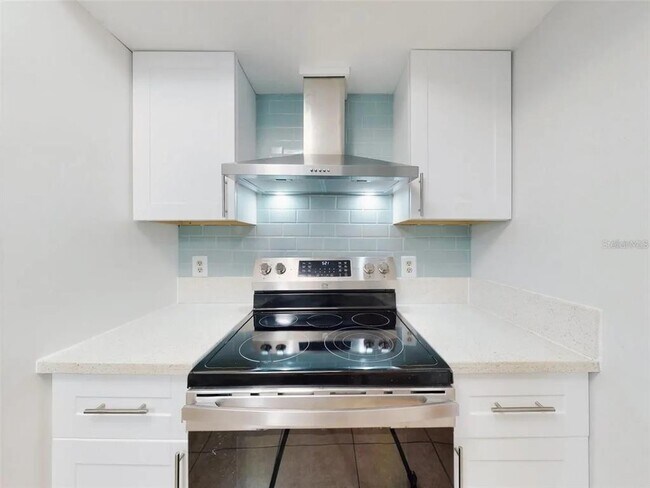Building Photo - 1836 Plumtree Dr