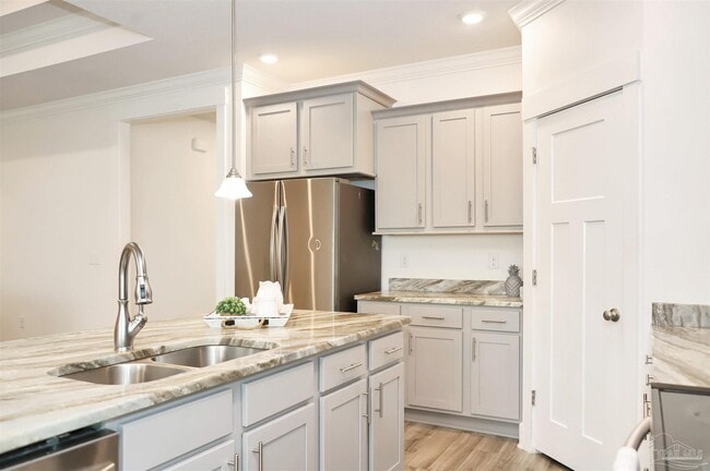 Building Photo - 2110 Cambridge Park Dr