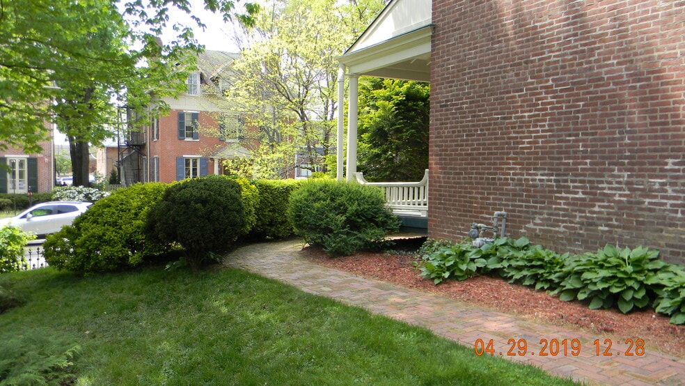 Exterior side - 311 N High St