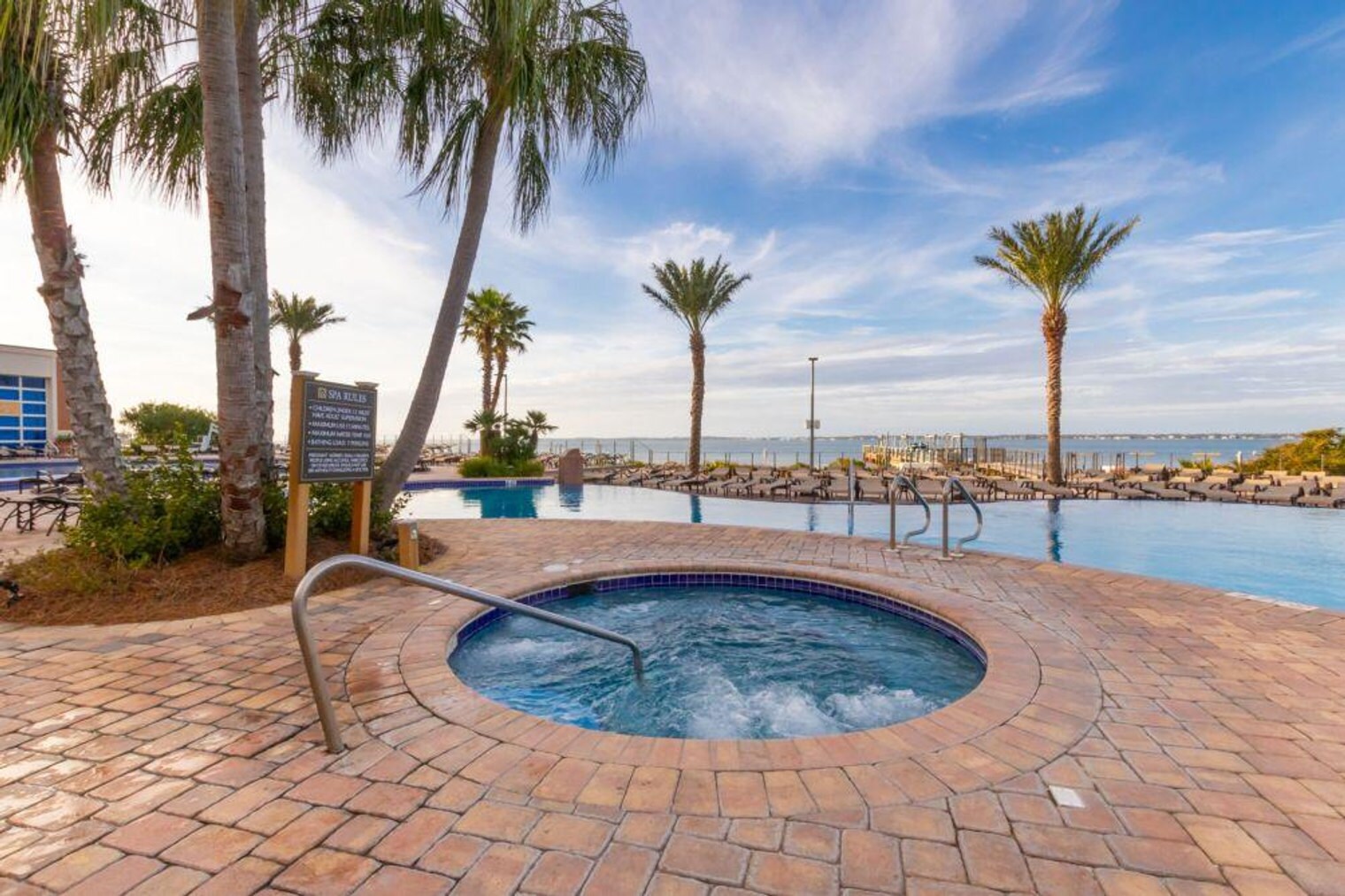 Building Photo - 2 Portofino Dr