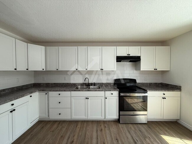 Building Photo - 817 Meadow Peak