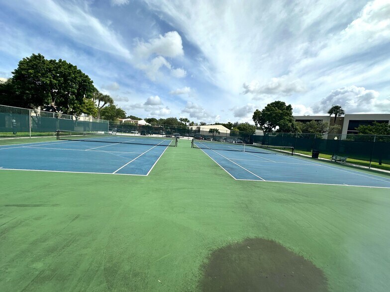 Building Photo - 5249 NW 7th St