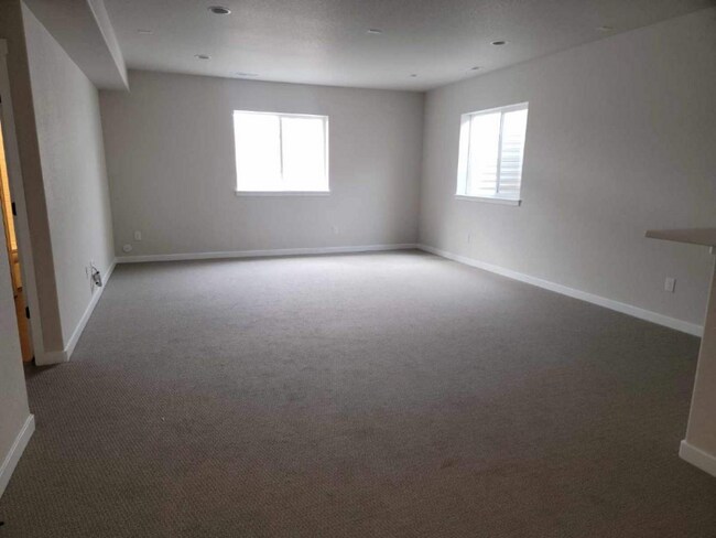 Building Photo - 3914 Ivy Hill Dr