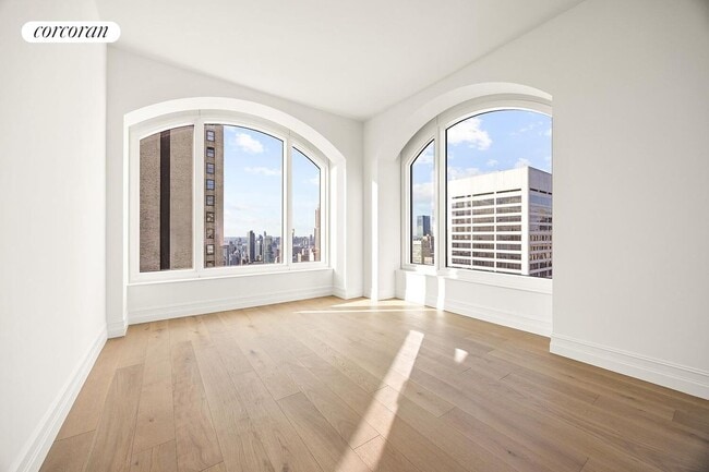 Building Photo - 520 Fifth Avenue 53C