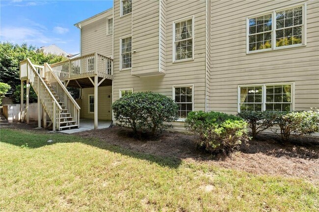 Building Photo - 1440 Grovehurst Dr