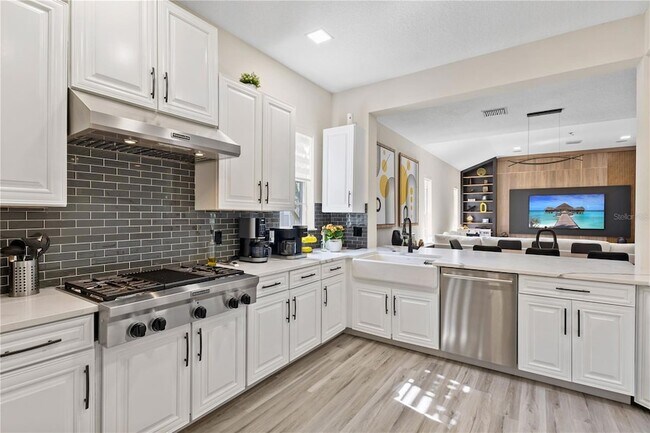 Building Photo - 11342 S Camden Commons Dr