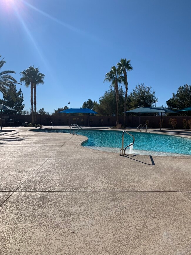Building Photo - 5745 E La Campana Dr