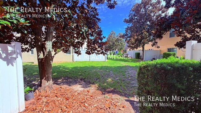 Building Photo - 5161 Regatta Dr