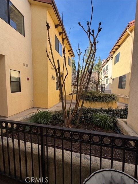 Building Photo - 920 Central