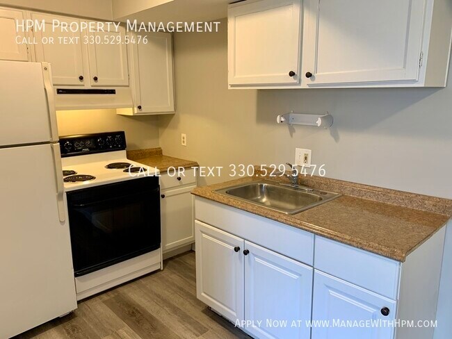 Building Photo - 4229 Middlebranch Ave NE