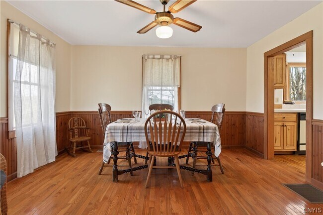 Building Photo - 3756 Oak Hill Rd