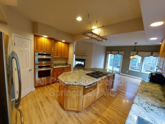 Building Photo - 5035 Langdale Way