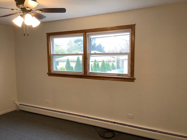 Building Photo - 10402 Moody Ave