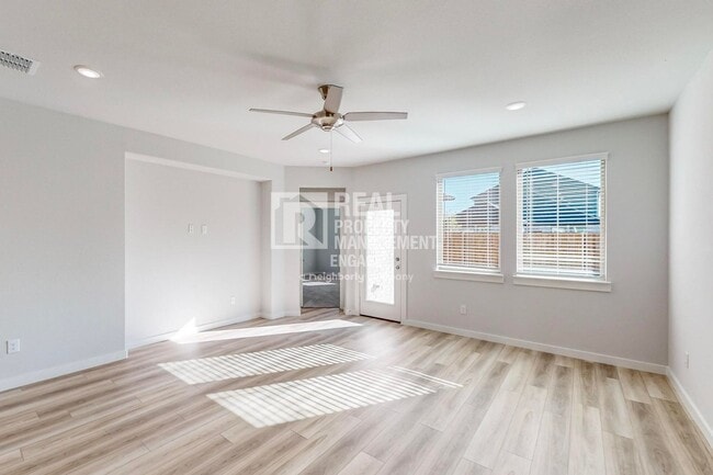 Building Photo - Gorgeous 4 Bedroom Home Available for Rent in McKinney!