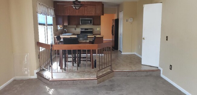 Building Photo - 10101 Palamar Dr