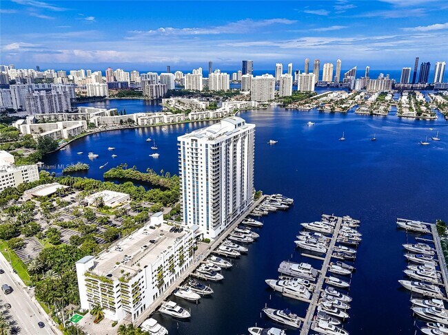 Building Photo - 17301 Biscayne Blvd