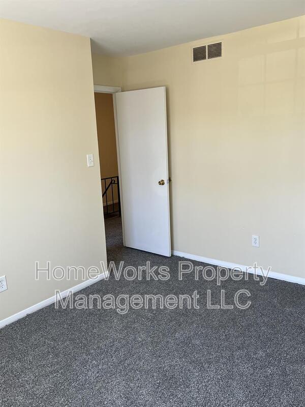 Building Photo - 462 Norvelle Ct