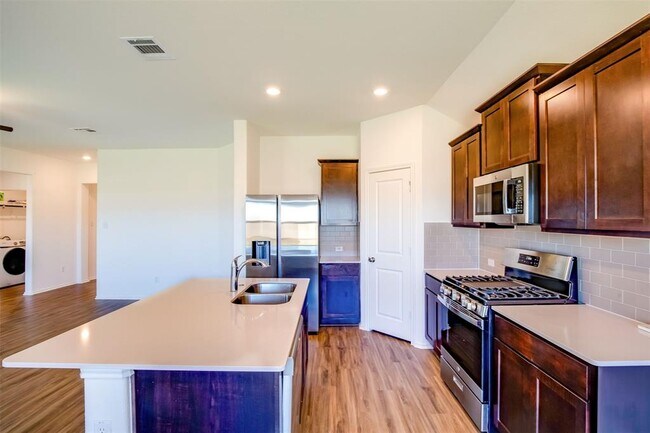 Building Photo - 614 Milliner Lp