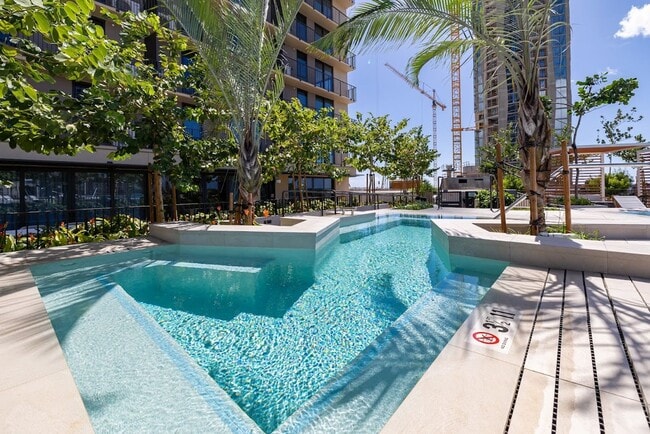 Building Photo - 2159