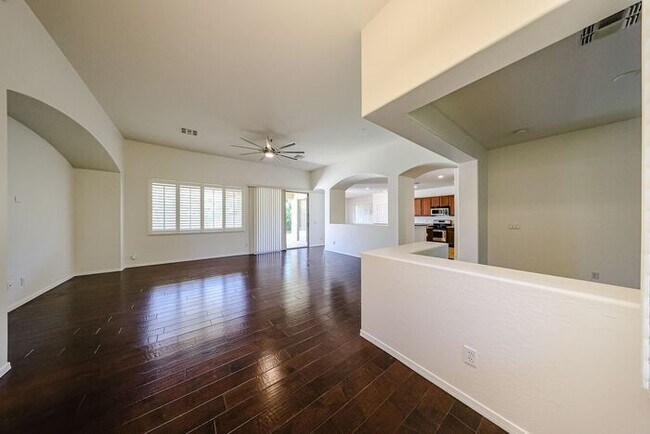 Building Photo - Welcome to this stunning 3-bedroom, 2-bath...