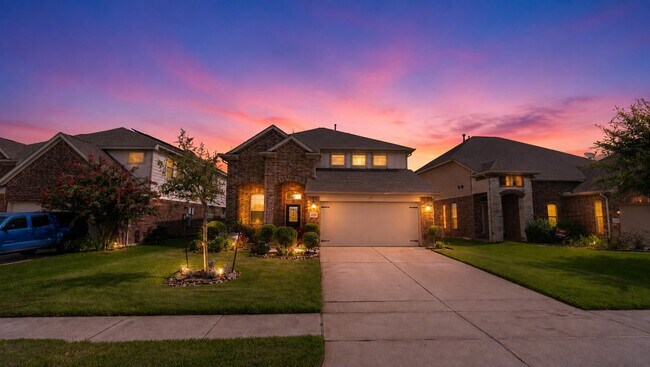 Building Photo - 13303 Davenport Hills Ln