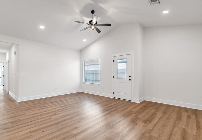 Building Photo - 625 Briarbrook Ln