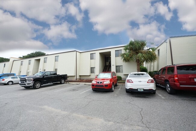 Building Photo - 308 E Miracle Strip Pkwy