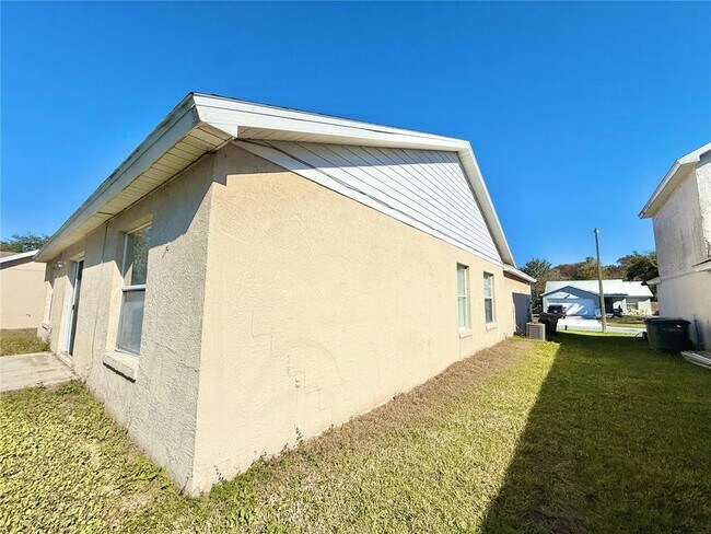 Building Photo - 4695 Prairie Point Blvd