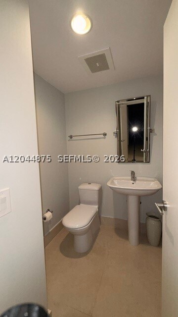 Building Photo - 6899 Collins Ave