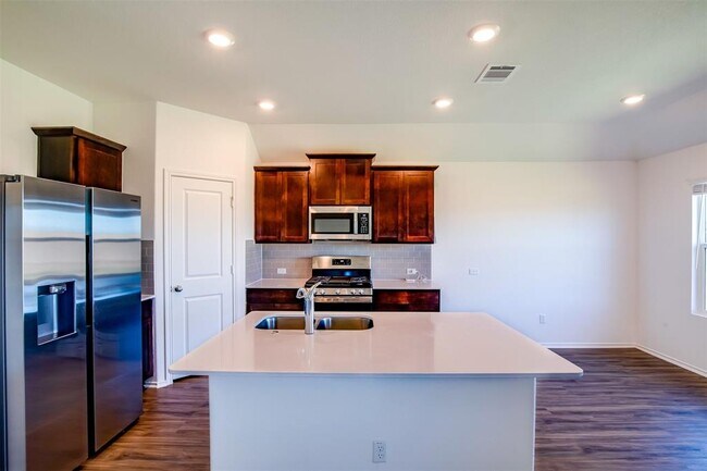 Building Photo - 614 Milliner Lp