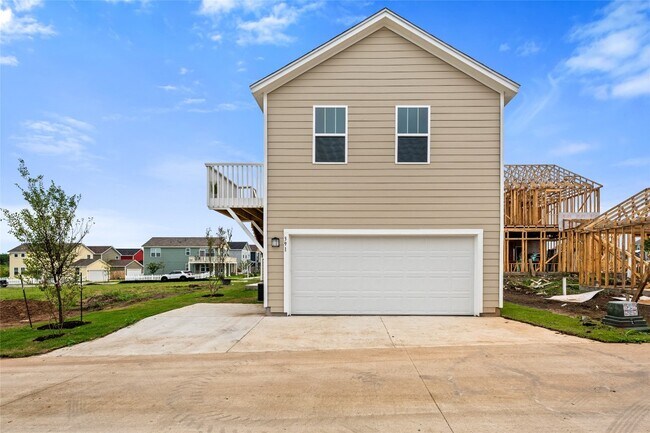 Building Photo - 1500 Arbor Knot Dr