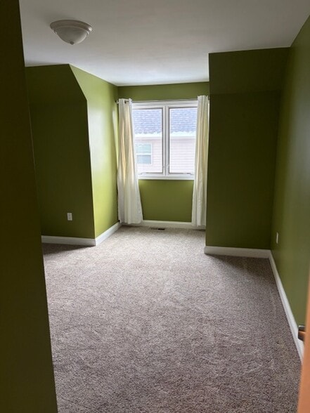 Building Photo - 53314 Zachary Dr